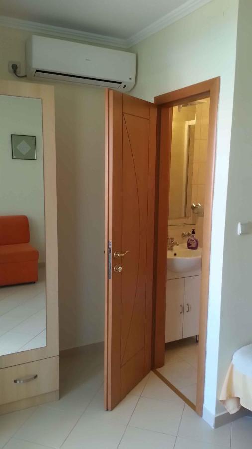 Studio In Pag/Insel Pag 15955 Pag Town Bagian luar foto